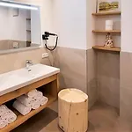 Vomlandl Lofts & *